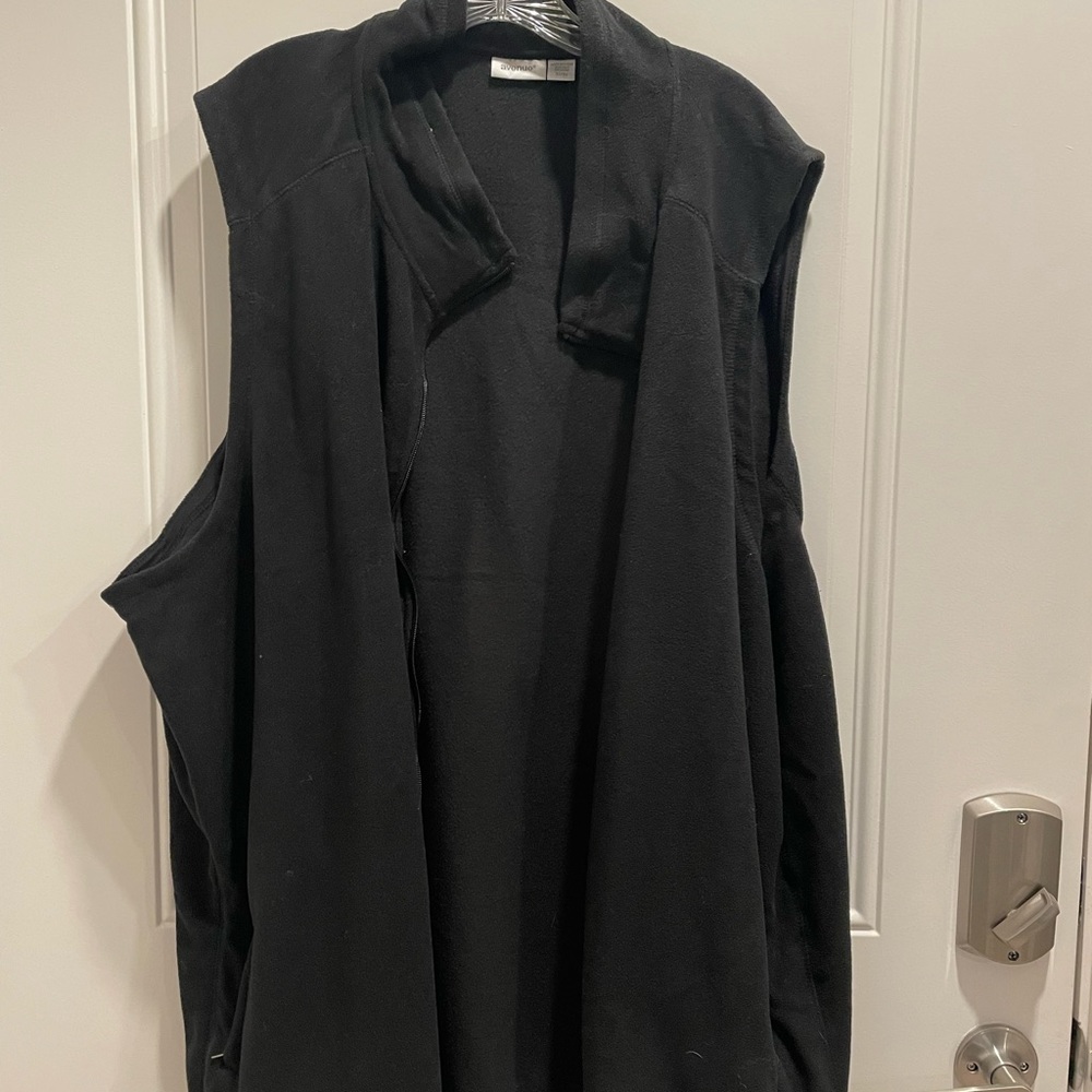 Avenue Black Vest